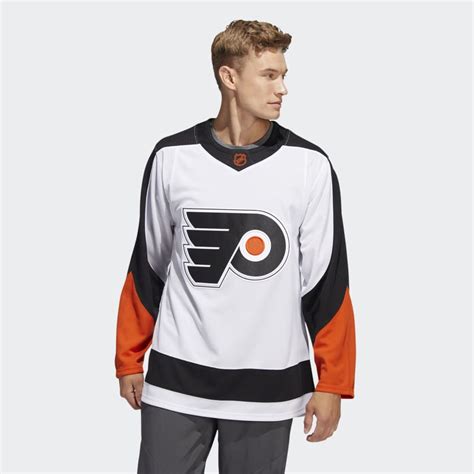 Canucks officially unveil <strong>Reverse Retro</strong> jersey in latest aesthetic. . Flyers reverse retro 2022
